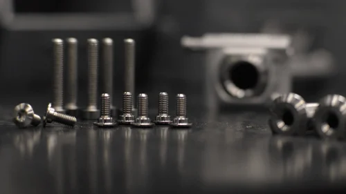 Titanium screw kit